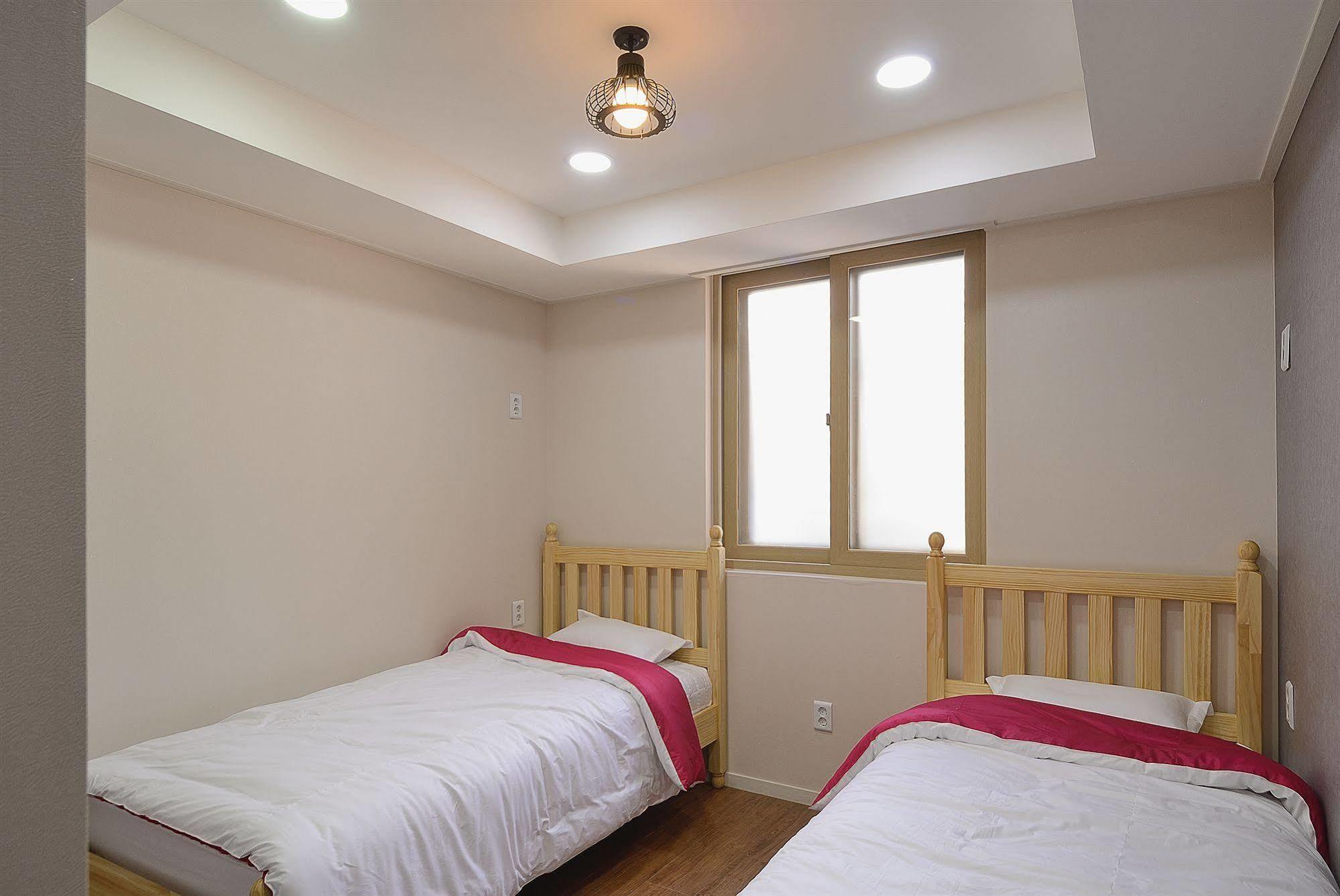 Red Guesthouse Σεούλ Εξωτερικό φωτογραφία